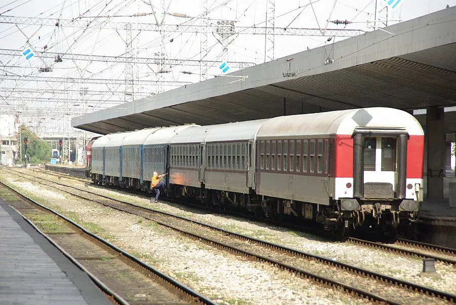 Пускат директни влакове Солун - София