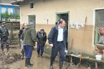 Председателят на парламента посети наводнените села във Видинско