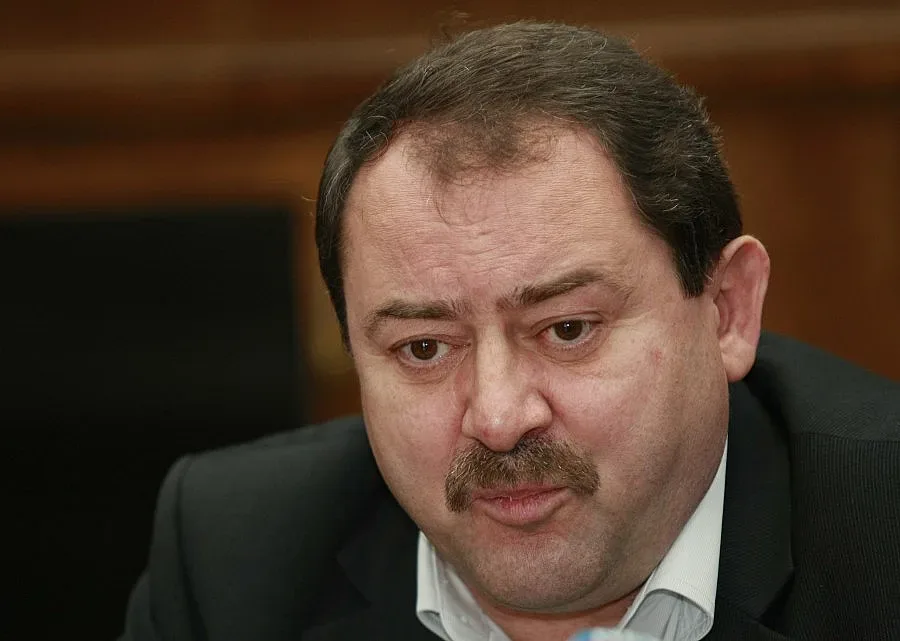 81 на разпит за Пенгезов