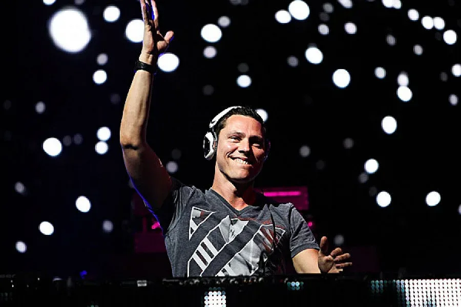 Силен старт на Solar Summer 2014 с големия TIESTO