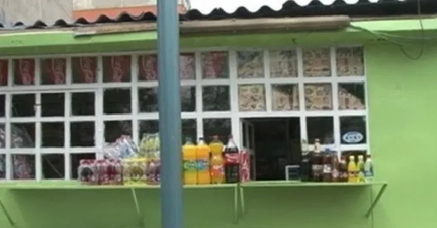 Бутат незаконни постройки в Столипиново, ромите на бунт