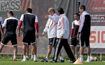 "Юве" губи Видал