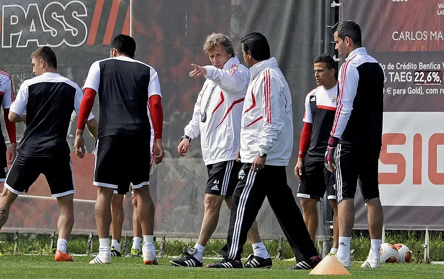 "Юве" губи Видал