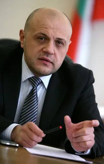 Изборът сега е за или против Европа