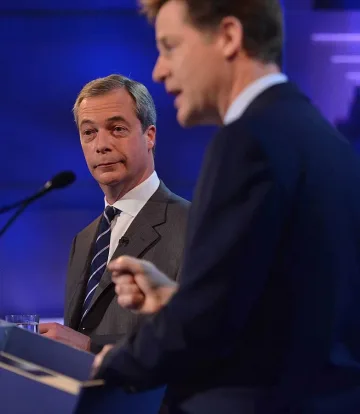 Фараж плаши британците с 26 милиона имигранти