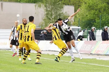 Наказанието за Локо Пд: Три мача без публика 