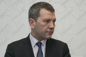 Тодоров: Няма да има съкращения в "Български пощи"