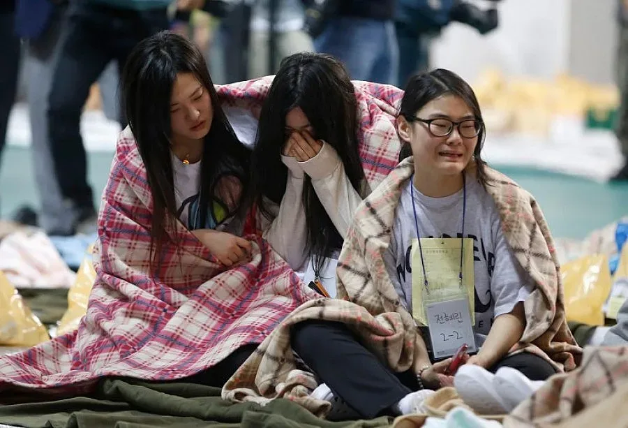 Чeтирима арестувани за потъналия кораб край Южна Корея