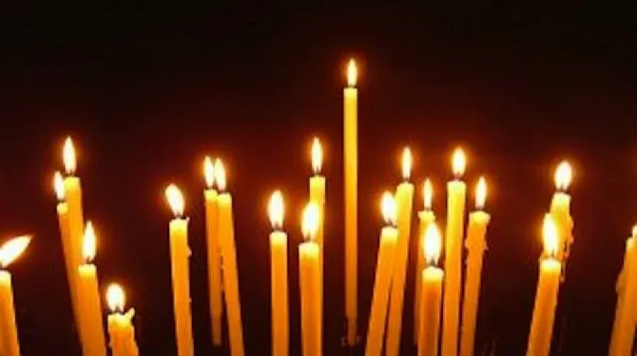 Закъснява самолетът с Благодатния огън от Божи гроб