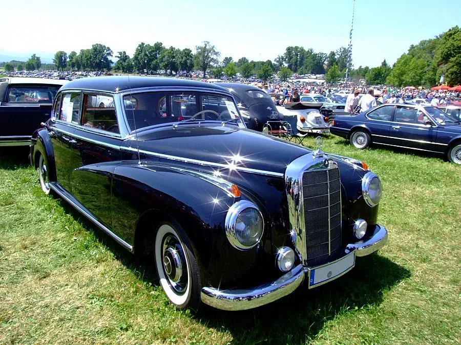 330 000 евро за мерцедес на Тато