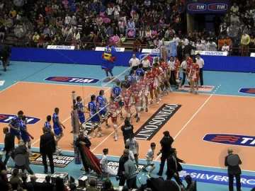 Радо и Матей под крилото на "Фиат"