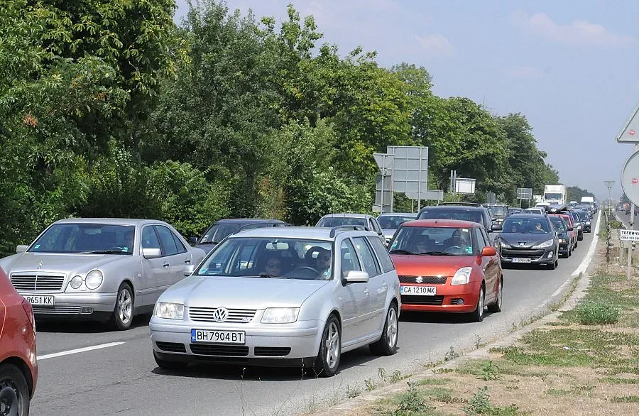 20 км тапа на АМ "Тракия" изнервя шофьорите