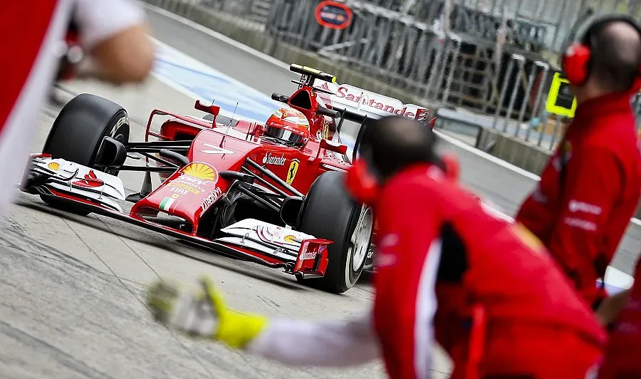 Ферари с най-добро време в първата свободна тренировка