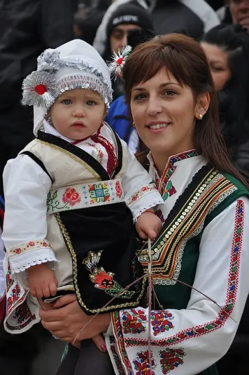 Уникален фестивал на носиите в Разлог след Великден