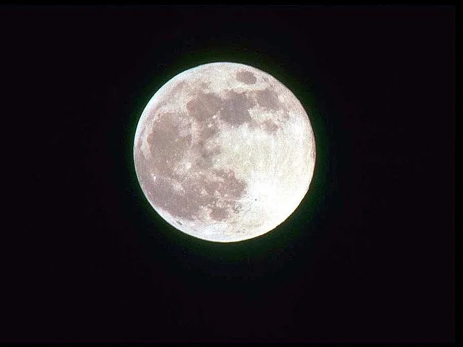 Наш жепеец е съсед на Слай на Луната