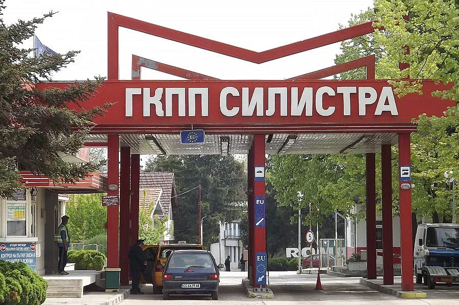 Граничари са задържали 35 кг хероин