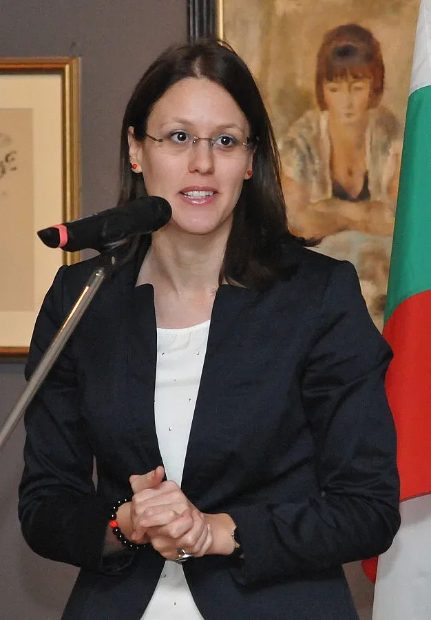 Моника Панайотова се отказа да участва на евроизборите