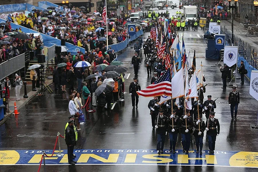 Евакуация на Бостънския маратон, след подхвърлени раници