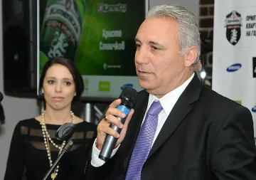 Ицо се нахвърли върху шефовете