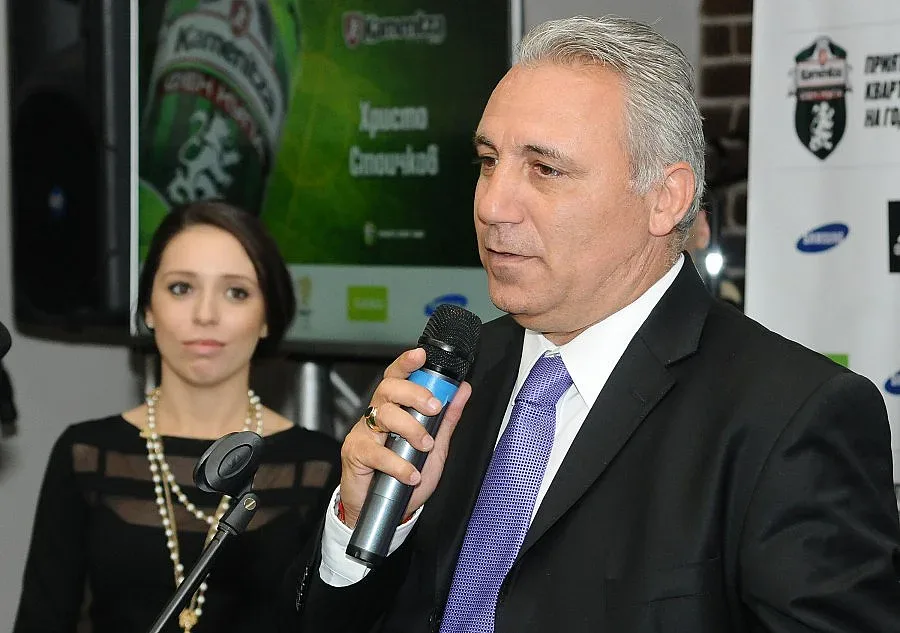 Ицо се нахвърли върху шефовете