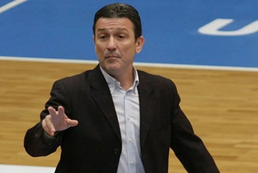 Георги Младенов пое националния по баскетбол 