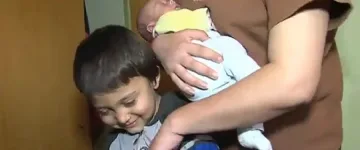 Социалните върнаха децата на Тереза от Кнежа