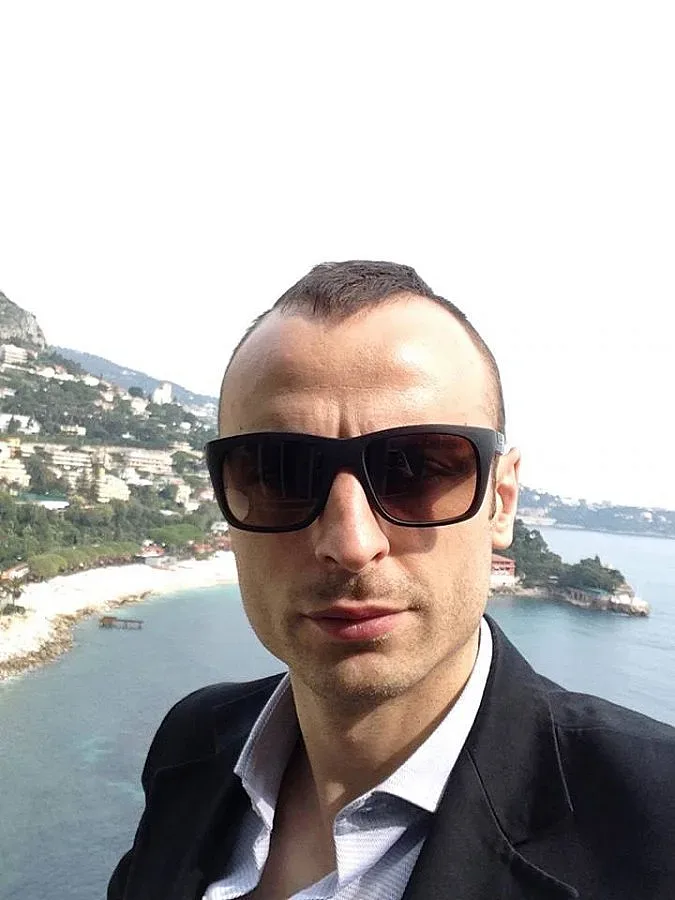 Фенка на Бербо взриви Острова