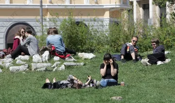 Понеделник ни радва със слънце и топлина