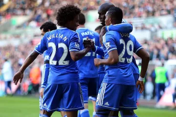 Челси остана в битката след труден мач срещу Суонси 