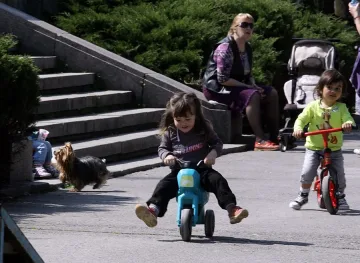 Предимно слънчево и топло