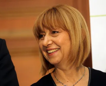 От ГЕРБ поискаха оставката на Анелия Клисарова