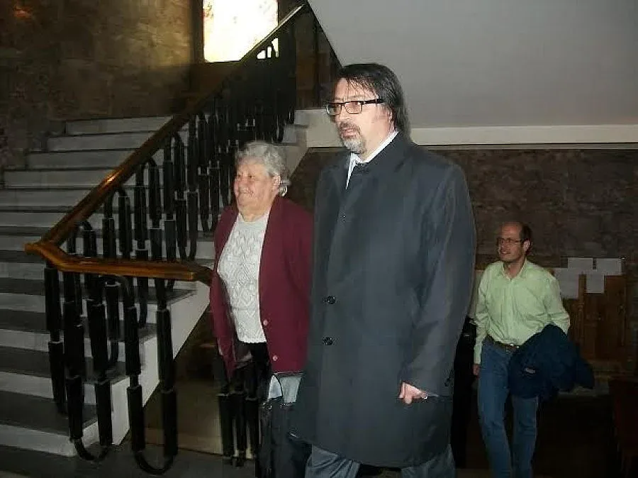 Майката на Петко не е за лудница (ОБЗОР)