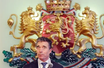 Расмусен: Русия да приключи с дестабилизирането на Украйна