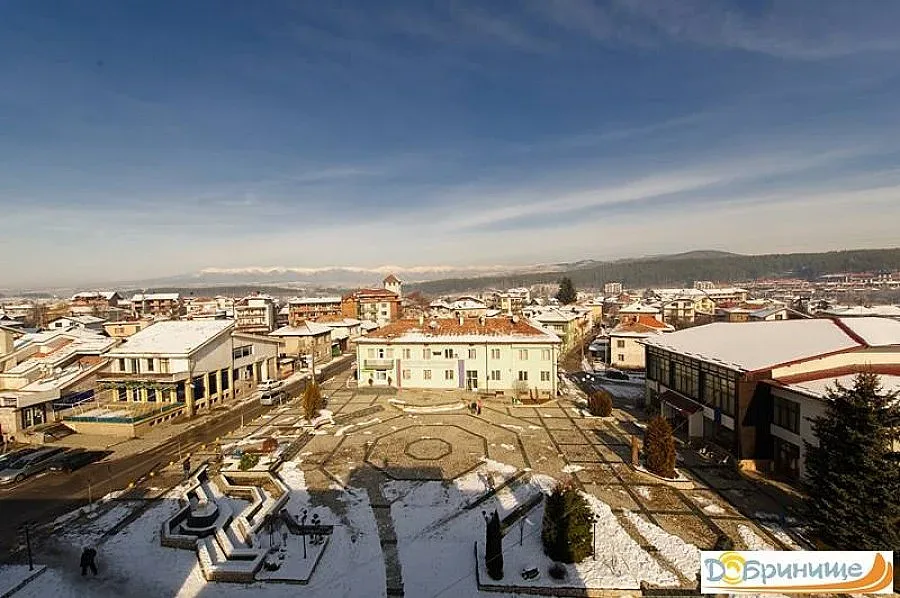 Нашенци, гърци и македонци атакуват Добринище за Великден