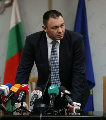Лазаров: МВР е работело избирателно по "Кокаинови крале" 