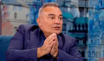 Бивш министър на културата с атака по мошениците в театрите