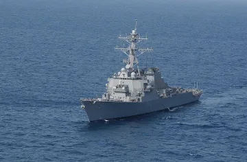 US разрушителят идва до седмица