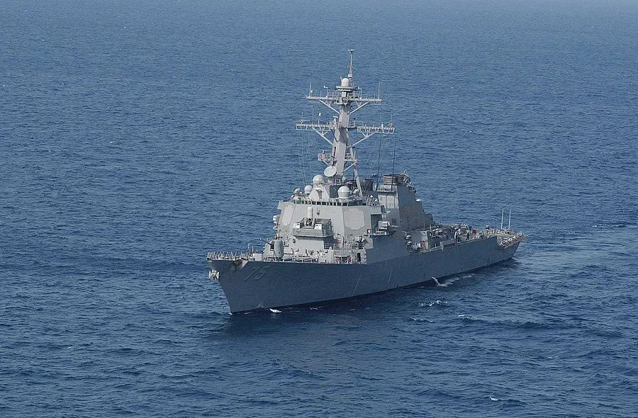 US разрушителят идва до седмица
