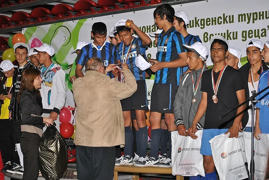 Сираци от Първомай спечелиха великденския турнир