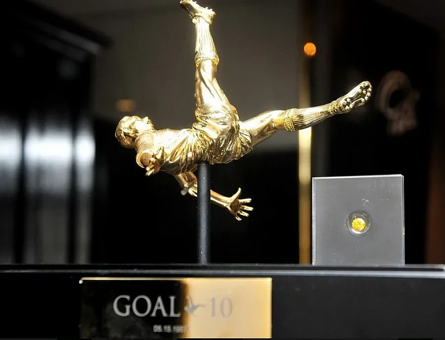 Създадоха диаманти от косата на легендарния Пеле