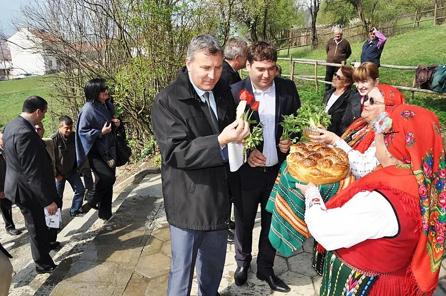 Строят панорамна алея „Стъпалата” край Разлог