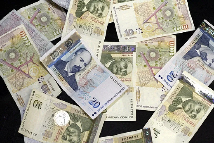 В бюджет 2015 : По 100 милиона повече за заплати, здраве и общини