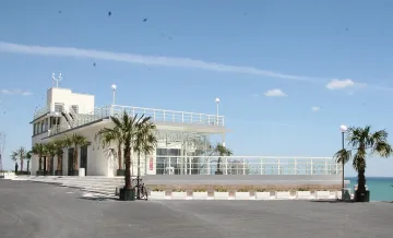 Показват бижута от човешки черепи в Бургас