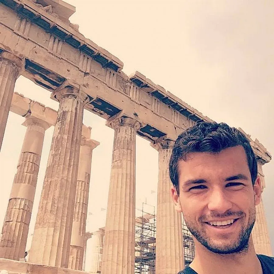 СНИМКИ: Гришо пусна селфита от Гърция