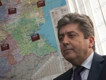 Първанов: България има нужда от трети път
