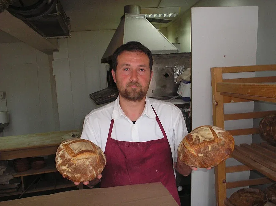 Вкусната песен на хляба с дива мая