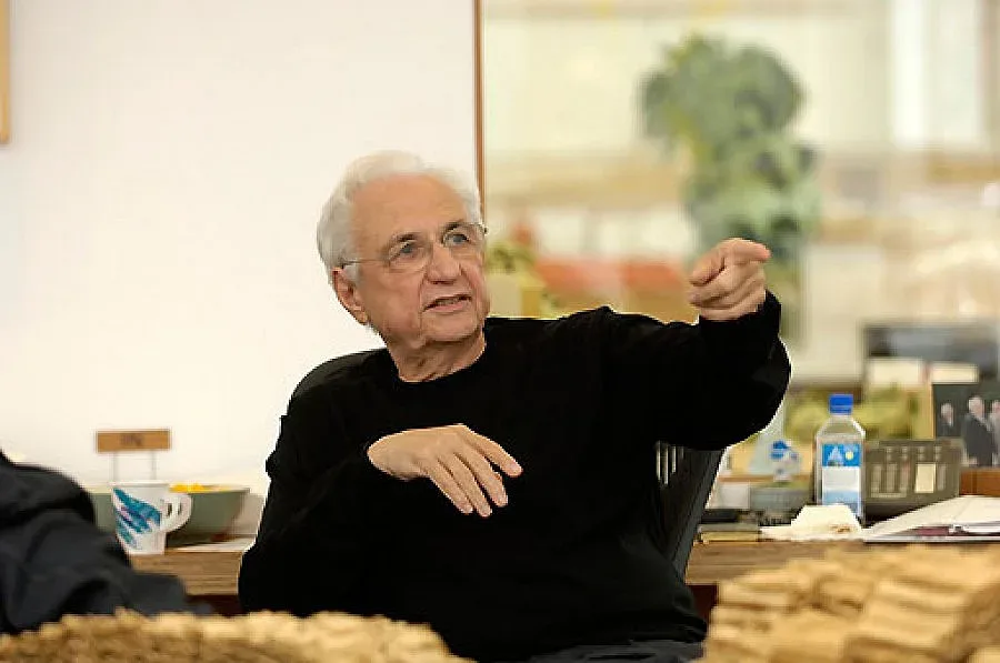 Франк Гери строил къщи с баба си