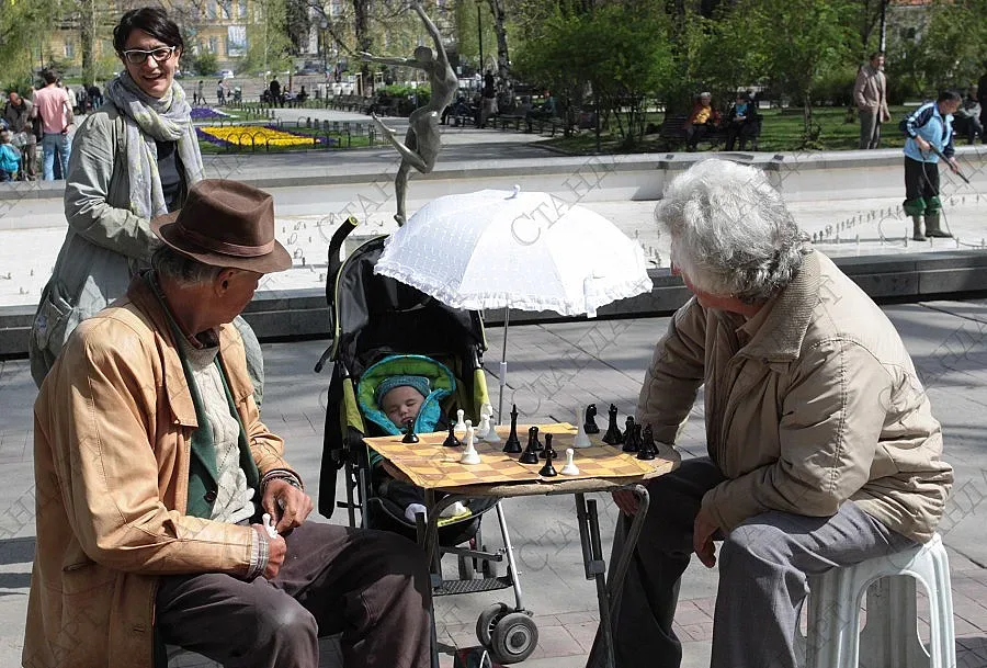 Лекарите: По-високи вноски за деца и чиновници