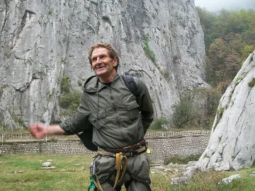 Вдигат паметник на скалния призрак Гьоко