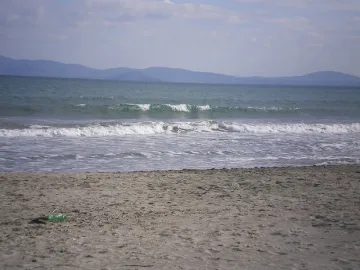 Рибар изчезна в морето край Поморие